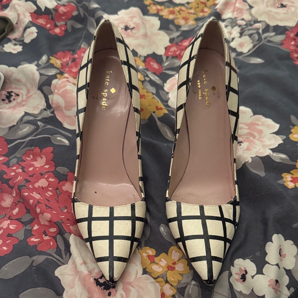 Kate Spade Women's Heels in Cream and White Grid Pattern